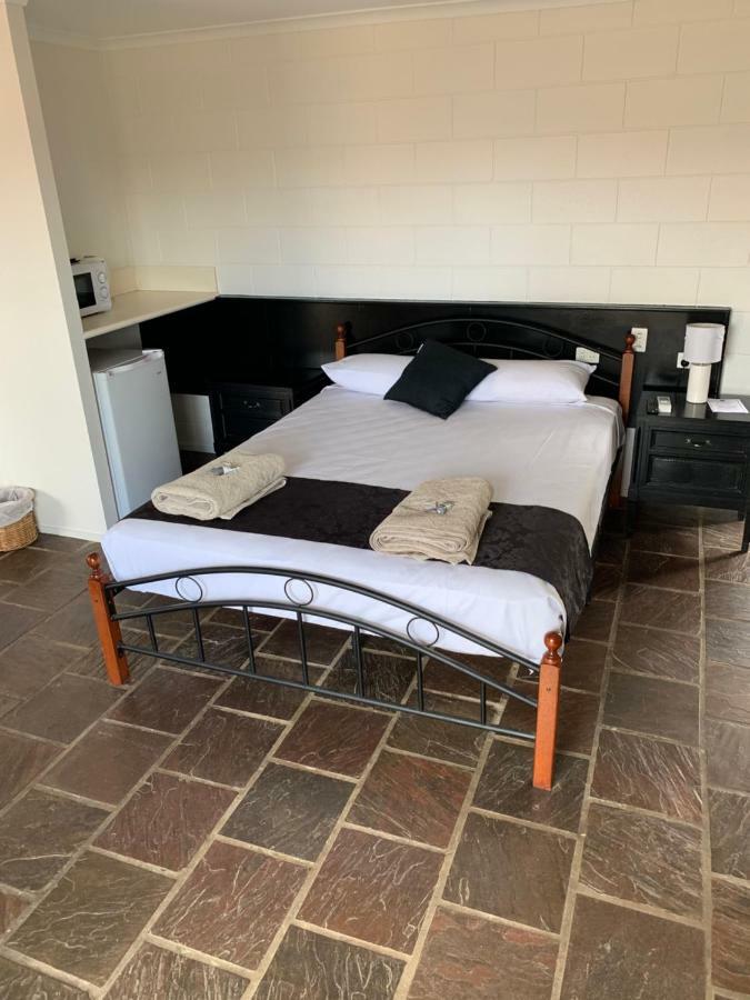 Longreach Most Central Motel Εξωτερικό φωτογραφία